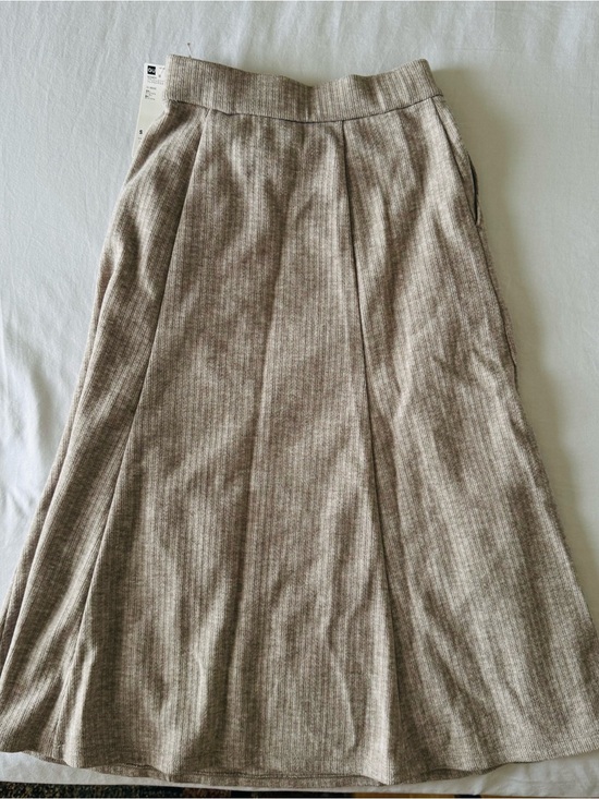 Gu Dresses & Skirts - Gu Womens Neutral Beige A-Line Knit Skirt